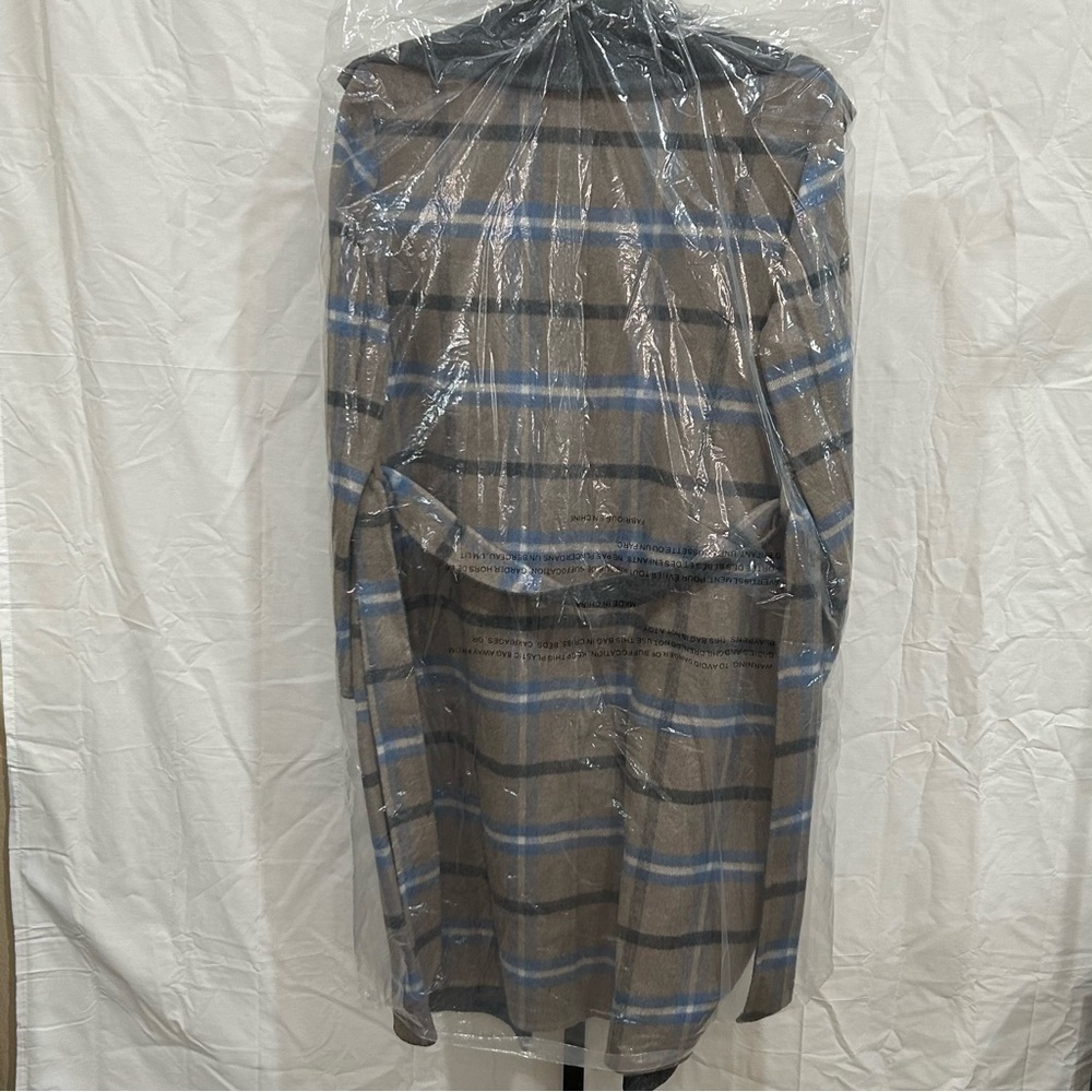 NEW Elie Tahari Wallace Plaid Wrap Coat Gray Wool Fox Hare Silk Size Large - Picture 9 of 9
